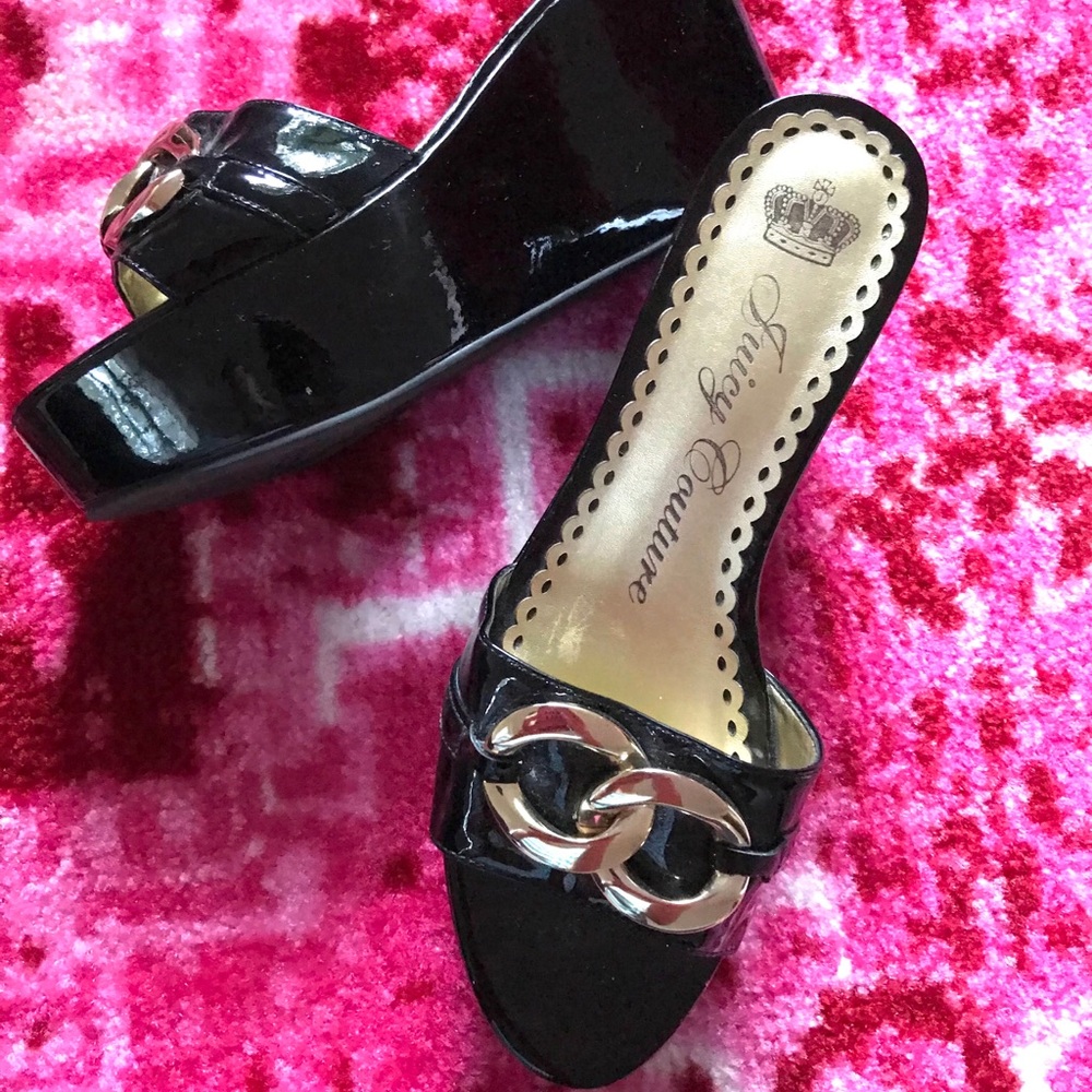Juicy Couture Candace Wedges